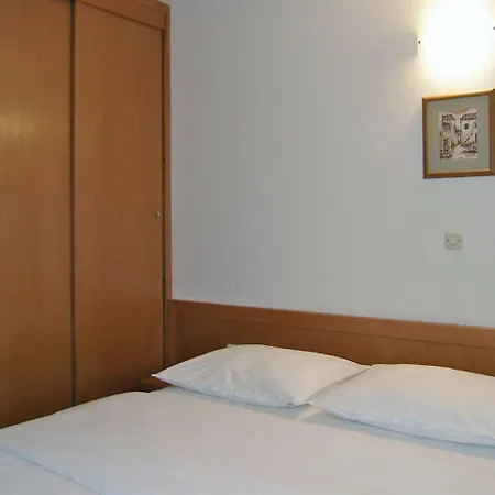 Apartment Lasina *
